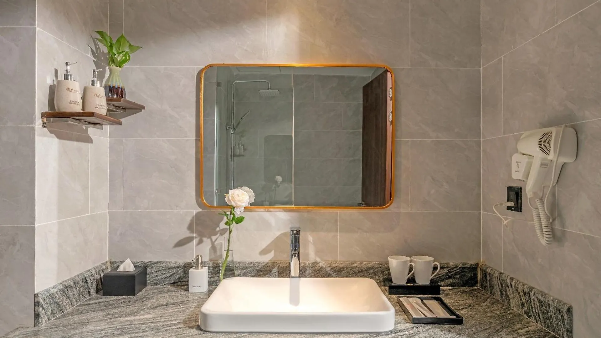Viela Apartment Nha Trang 0*,  Vietnam